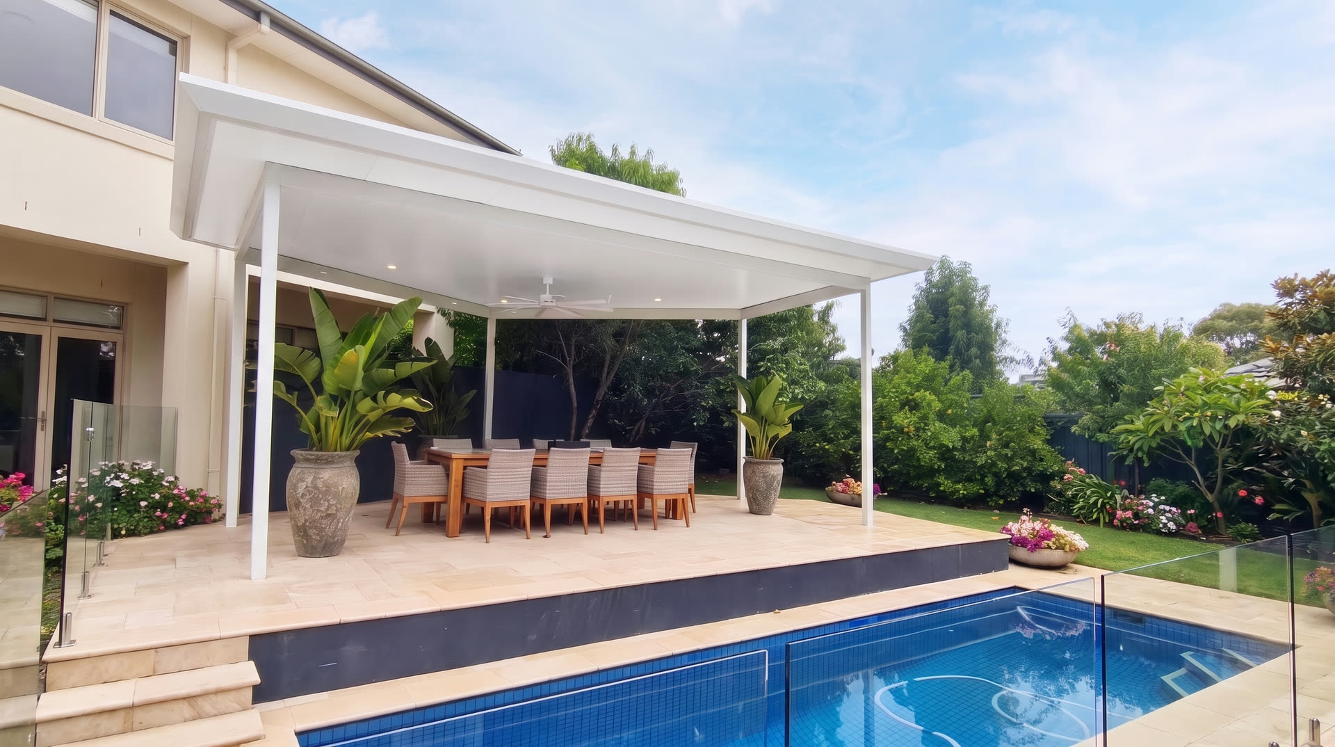 Pool alfresco dining veranda